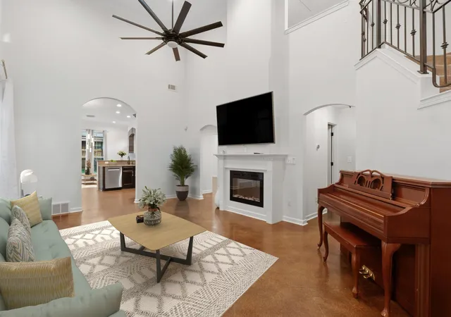 Photo 3 of Single family home for sale at 886 Winter Leaf Dr, Cordova, TN 38018 | MLS# 3602091 | Listing updated on 2026-10-08