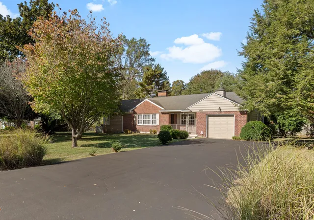 Photo 1 of Single family home for sale at 2802 Mere Dr, Columbia, TN 38401 | MLS# 3626069 | Listing updated on 2026-10-29