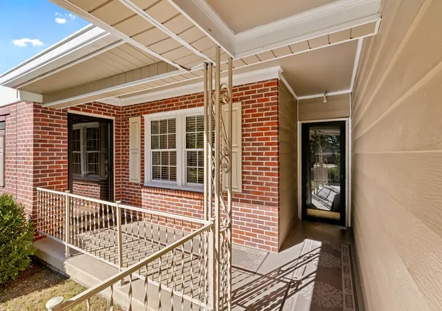 Photo 2 of Single family home for sale at 2802 Mere Dr, Columbia, TN 38401 | MLS# 3626069 | Listing updated on 2026-10-29