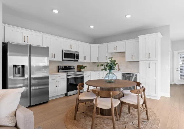 Photo 4 of Townhouse for sale at 8106 Pembridge Ct, Chattanooga, TN 37421 | MLS# 3602097 | Listing updated on 2026-10-23