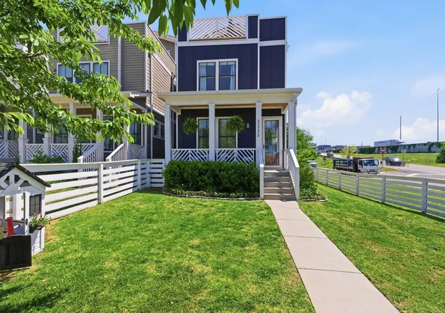 Photo 3 of Single family home for sale at 600a 45th Avenue N, Nashville, TN 37209 | MLS# 3603038 | Listing updated on 2026-10-06
