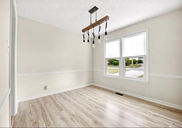 Photo 4 of Single family home for sale at 417 Cyprus Ct, Clarksville, TN 37040 | MLS# 3602553 | Listing updated on 2026-10-24