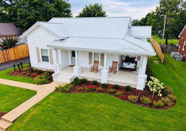 Photo 1 of Single family home for sale at 136 Groh St, Lawrenceburg, TN 38464 | MLS# 3611774 | Listing updated on 2026-10-05