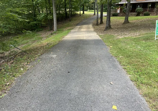 Photo 4 of Single family home for sale at 142 Hidden Holw Rd, Burkesville, KY 42717 | MLS# 3602151 | Listing updated on 2026-09-28