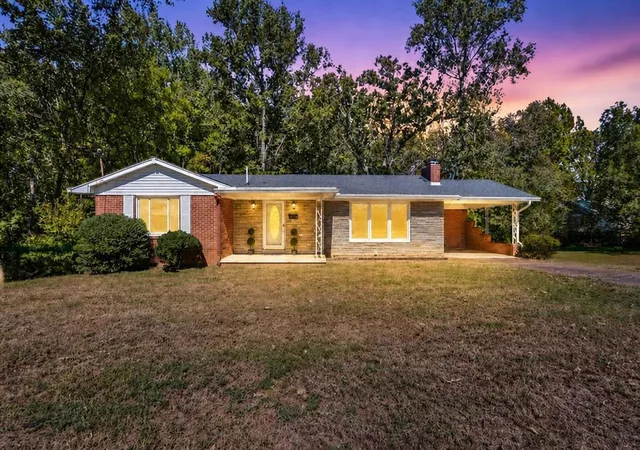 Single family home for sale at 134 Mcrae St, Camden, TN 38320 | MLS# 3612233
