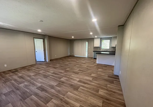 Photo 3 of Manufactured home for sale at 295 Carroll Holw Rd, Clinton, TN 37716 | MLS# 3602170 | Listing updated on 2026-09-29