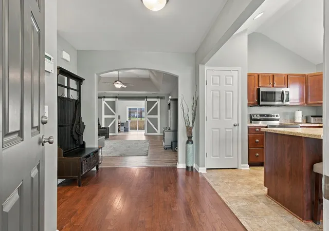 Photo 3 of Single family home for sale at 1472 Standish Dr, Lebanon, TN 37087 | MLS# 3602832 | Listing updated on 2026-10-05