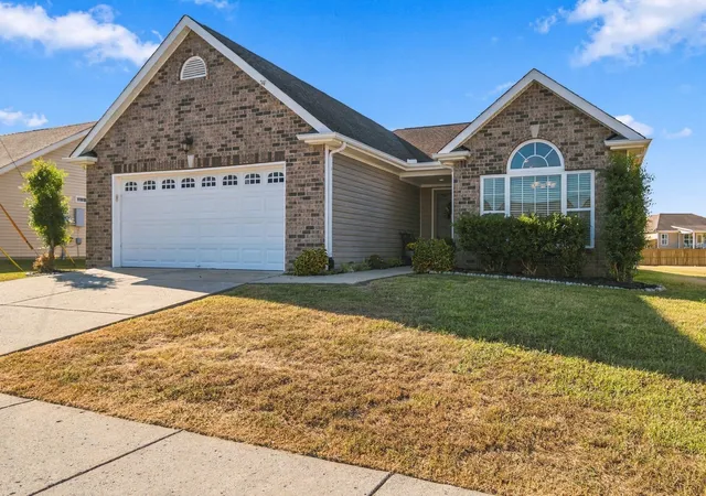 Photo 2 of Single family home for sale at 1472 Standish Dr, Lebanon, TN 37087 | MLS# 3602832 | Listing updated on 2026-10-05