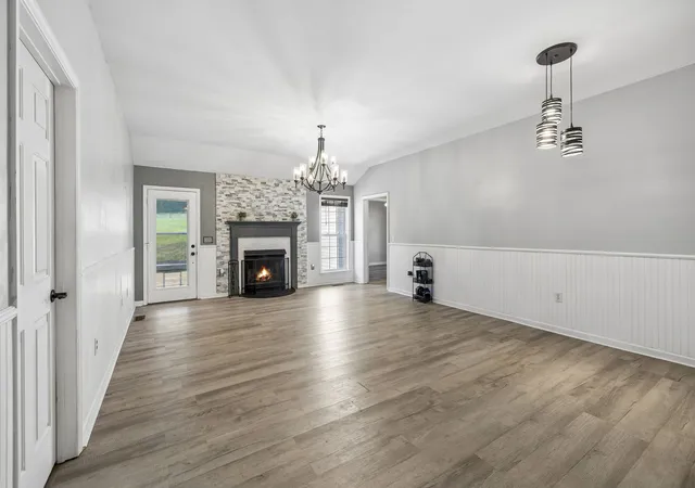 Photo 3 of Single family home for sale at 1245 Cliff Amos Rd, Spring Hill, TN 37174 | MLS# 3615253 | Listing updated on 2026-10-10