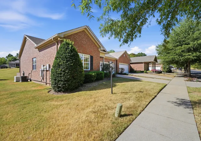 Listing Photo 4 - Condo for sale in building located at 509 Madeira St, Franklin, TN 37064