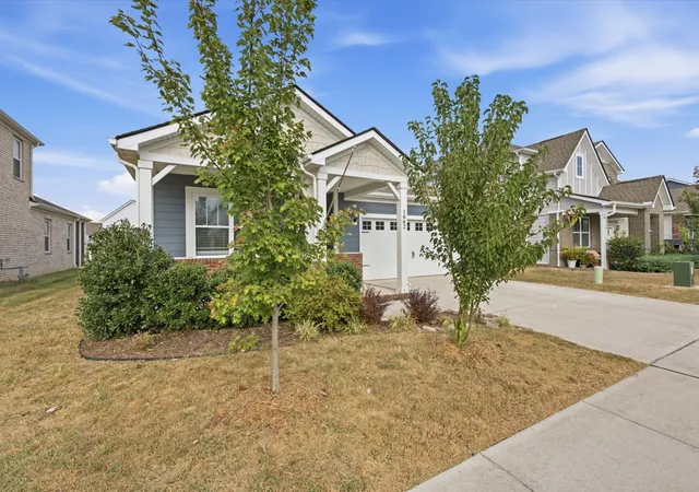 Photo 4 of Single family home for sale at 1062 Ewell Farm Cir, Spring Hill, TN 37174 | MLS# 3602168 | Listing updated on 2026-10-18