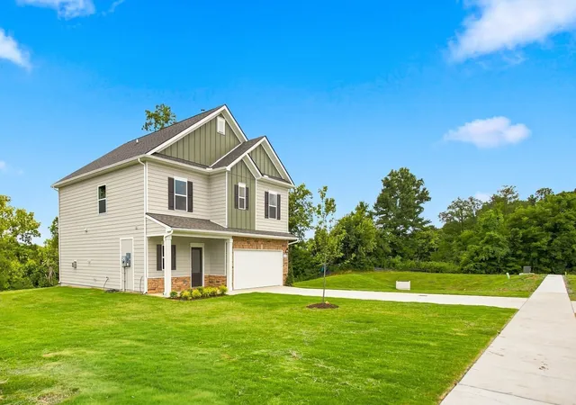 Photo 2 of Single family home for sale at 625 Nightengale Ridge Dr, Columbia, TN 38401 | MLS# 3611158 | Listing updated on 2026-10-12