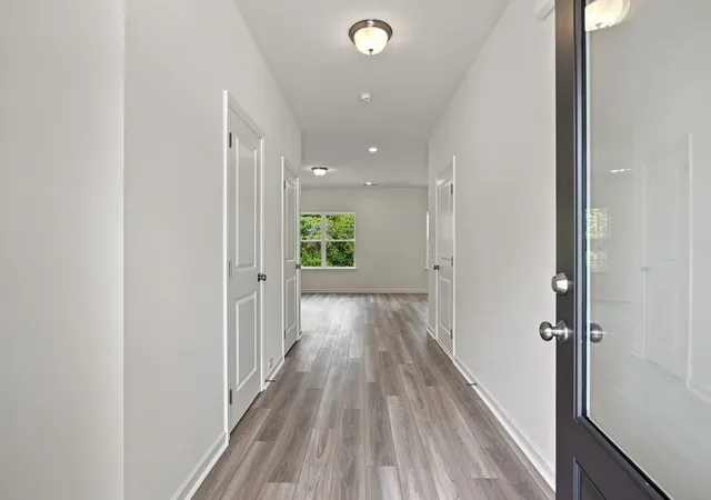 Photo 4 of Single family home for sale at 625 Nightengale Ridge Dr, Columbia, TN 38401 | MLS# 3611158 | Listing updated on 2026-10-12