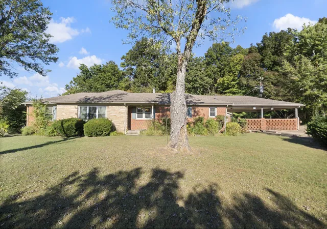 Single family home for sale at 1429 Highway 100, Centerville, TN 37033 | MLS# 3611174
