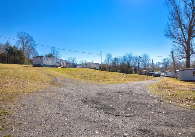 Listing Photo 4 - Condo for sale in building located at 194 Tubbs St, Liberty, TN 37095