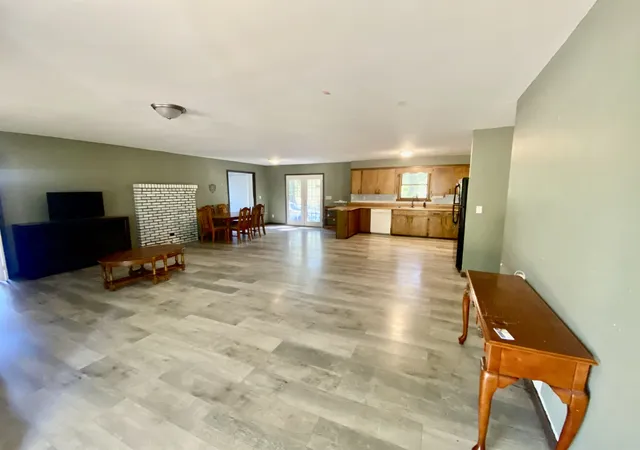 Photo 3 of Single family home for sale at 611 Thacker Rd, Manchester, TN 37355 | MLS# 3602689 | Listing updated on 2026-09-29