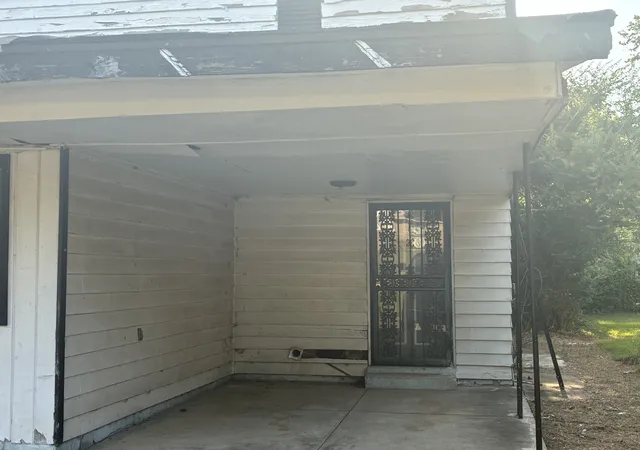 Photo 2 of Single family home for sale at 3941 Hammett Dr, Memphis, TN 38109 | MLS# 3602404 | Listing updated on 2026-09-29