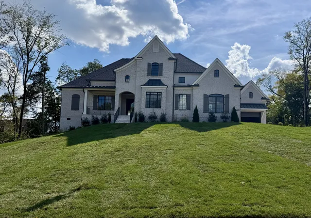 Photo 2 of Single family home for sale at 9906 Amarosa Ct, Brentwood, TN 37027 | MLS# 3603874 | Listing updated on 2026-10-07