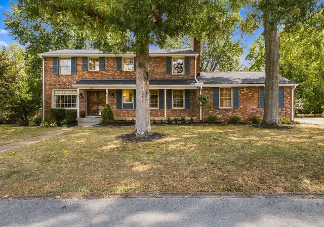 Photo 3 of Single family home for sale at 6323 Percy Dr, Nashville, TN 37205 | MLS# 3602409 | Listing updated on 2026-10-01