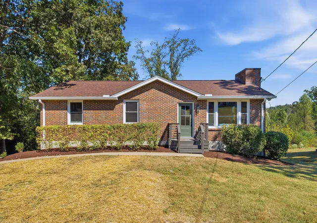 Photo 2 of Single family home for sale at 1112 Copper Still Cir, Kingston Springs, TN 37082 | MLS# 3602362 | Listing updated on 2026-10-01