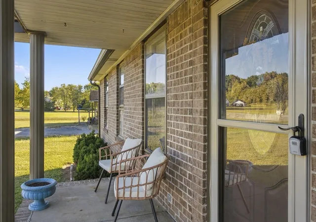 Photo 3 of Single family home for sale at 70 Byars Ln, Castalian Springs, TN 37031 | MLS# 3614433 | Listing updated on 2026-10-08