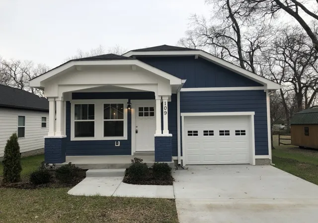 Photo 1 of Single family home for sale at 109 N Tarver Ave, Lebanon, TN 37087 | MLS# 3603095 | Listing updated on 2026-10-05