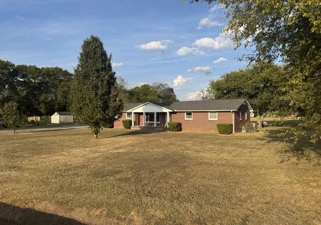 Photo 2 of Single family home for sale at 2908 Midland Rd, Shelbyville, TN 37160 | MLS# 3611095 | Listing updated on 2026-10-08