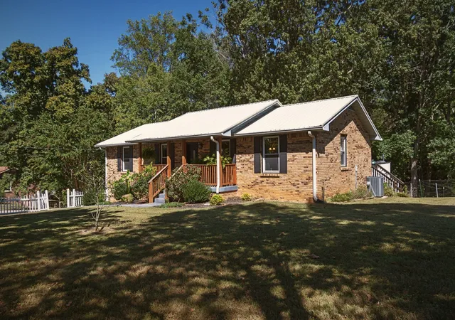 Photo 3 of Single family home for sale at 2684 Old Clarksville Pike, Ashland City, TN 37015 | MLS# 3610274 | Listing updated on 2026-10-06