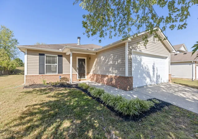 Single family home for sale at 2780 Sutherland Dr, Thompsons Station, TN 37179 | MLS# 3612853