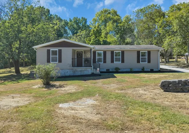 Photo 3 of Single family home for sale at 4164 Trousdale Fry Pike, Lebanon, TN 37087 | MLS# 3602816 | Listing updated on 2026-10-05