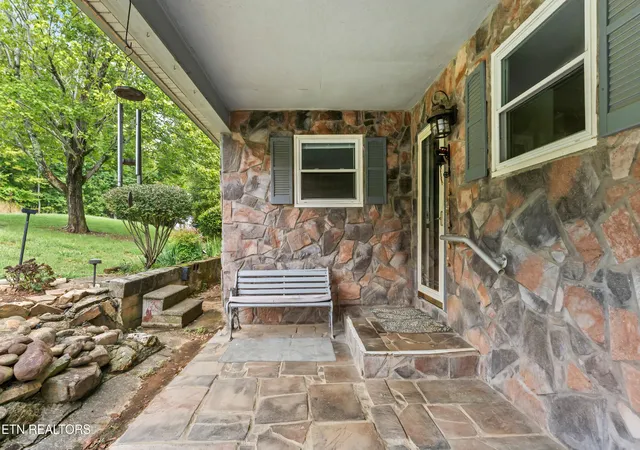 Photo 2 of Single family home for sale at 1629 Piney Point Rd, Spring City, TN 37381 | MLS# 3602272 | Listing updated on 2026-10-03