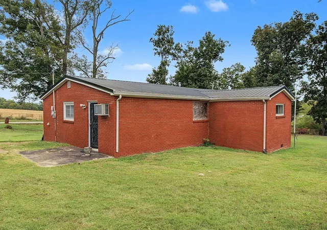 Photo 4 of Single family home for sale at 2585 Gracey Herndon Rd, Gracey, KY 42232 | MLS# 3602286 | Listing updated on 2026-09-29