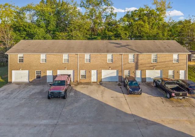 Multi family home for sale at 535f Lafayette Rd, Clarksville, TN 37042 | MLS# 3621785
