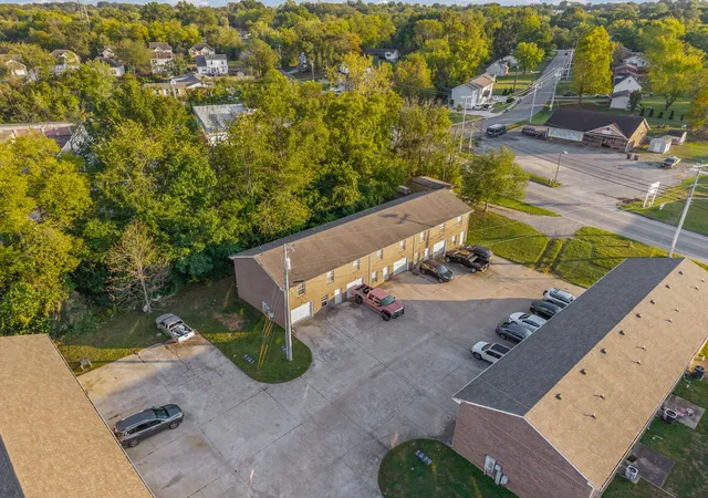 Photo 1 of Multi family home for sale at 535f Lafayette Rd, Clarksville, TN 37042 | MLS# 3621785 | Listing updated on 2026-10-19
