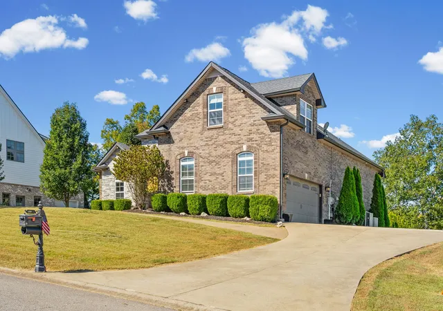 Photo 4 of Single family home for sale at 982 Red Blf Way, Adams, TN 37010 | MLS# 3603318 | Listing updated on 2026-10-04