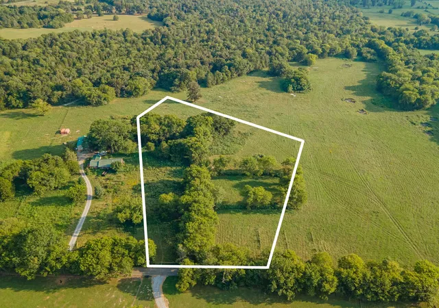 Photo 3 of Land for sale at 0 Hunter Bills Rd, Lewisburg, TN 37091 | MLS# 3603172 | Listing updated on 2026-10-04