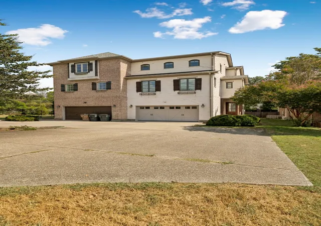 Single family home for sale at 4100b Oriole Pl, Nashville, TN 37215 | MLS# 3611699