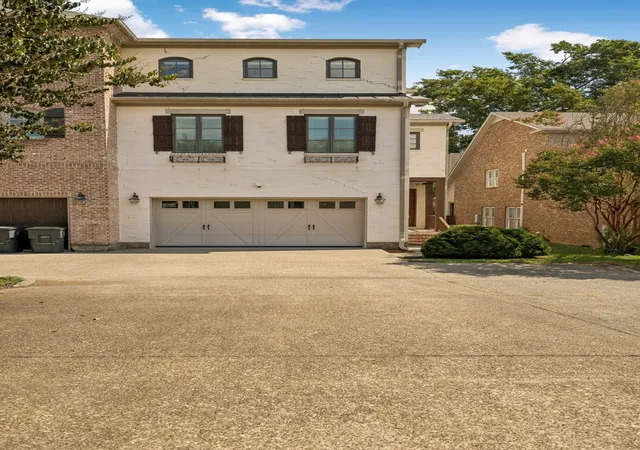 Photo 1 of Single family home for sale at 4100b Oriole Pl, Nashville, TN 37215 | MLS# 3611699 | Listing updated on 2026-10-05