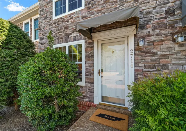 Photo 1 of Condo for sale at 2714 Linmar Ave, Nashville, TN 37215 | MLS# 3603567 | Listing updated on 2026-10-06