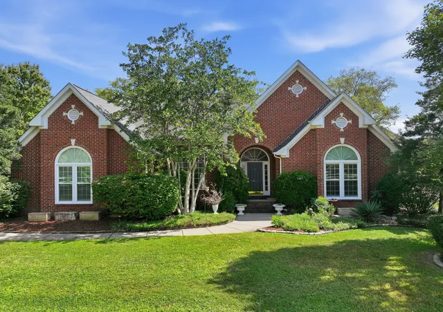 Single family home for sale at 2914 Saint Johns Dr, Murfreesboro, TN 37129 | MLS# 3612703