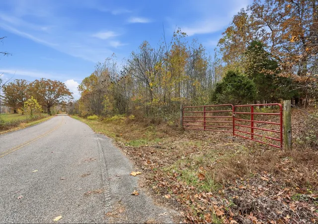 Photo 4 of House for sale at 0 Vaughn Ln, Indian Mound, TN 37079 | MLS# 3602394 | Listing updated on 2026-09-29
