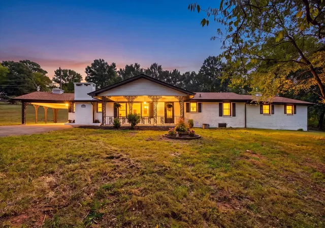 Photo 1 of Single family home for sale at 342 Earl Slate Rd, Clarksville, TN 37043 | MLS# 3610184 | Listing updated on 2026-10-08