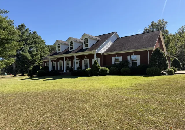 Photo 2 of Single family home for sale at 266 Kelsey Dr, Lawrenceburg, TN 38464 | MLS# 3602358 | Listing updated on 2026-10-03