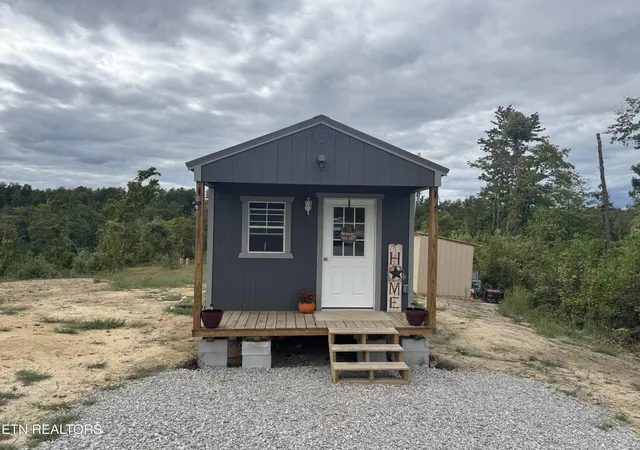 Photo 1 of Single family home for sale at 149 Aspen Hts Dr, Jamestown, TN 38556 | MLS# 3602354 | Listing updated on 2026-10-05