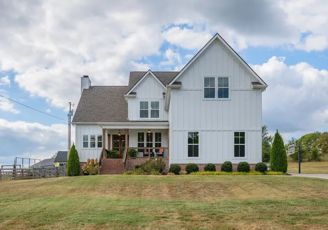 Photo 1 of Single family home for sale at 1209 Cliff Amos Rd, Spring Hill, TN 37174 | MLS# 3603173 | Listing updated on 2026-10-20