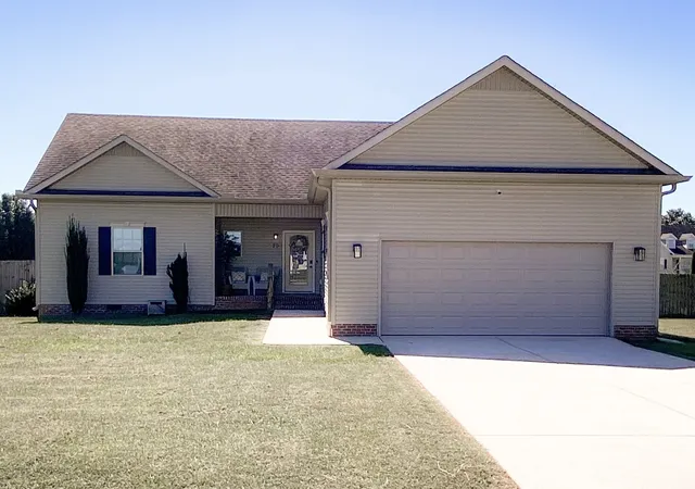 Photo 1 of Single family home for sale at 79 Charlotte Dr, Winchester, TN 37398 | MLS# 3602829 | Listing updated on 2026-09-29