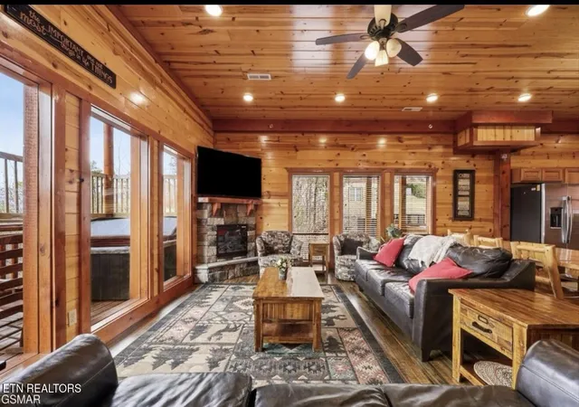 Photo 4 of Single family home for sale at 2313 Boulder Way, Sevierville, TN 37862 | MLS# 3602371 | Listing updated on 2026-09-29