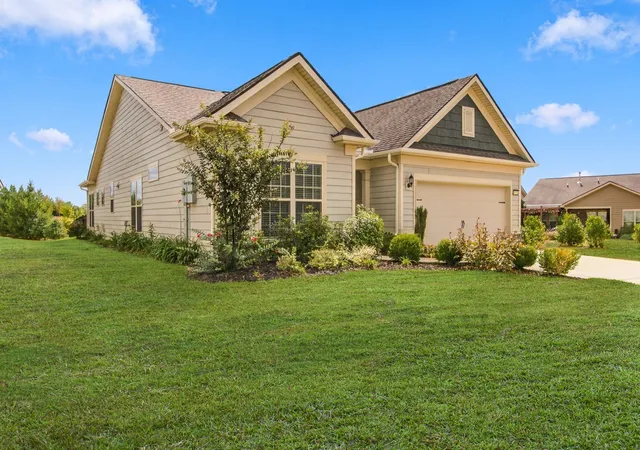 Photo 2 of Single family home for sale at 1335 Madison Ln, Spring Hill, TN 37174 | MLS# 3602387 | Listing updated on 2026-10-07