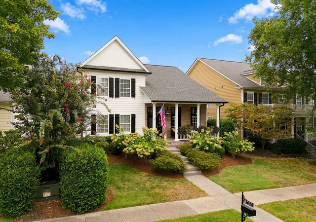 Photo 3 of Single family home for sale at 1216 Olympia Pl, Franklin, TN 37067 | MLS# 3602386 | Listing updated on 2026-10-09