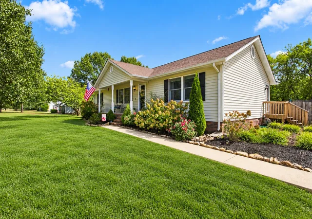 Photo 4 of Single family home for sale at 106 Fieldstone Dr, Pulaski, TN 38478 | MLS# 3610438 | Listing updated on 2026-10-09